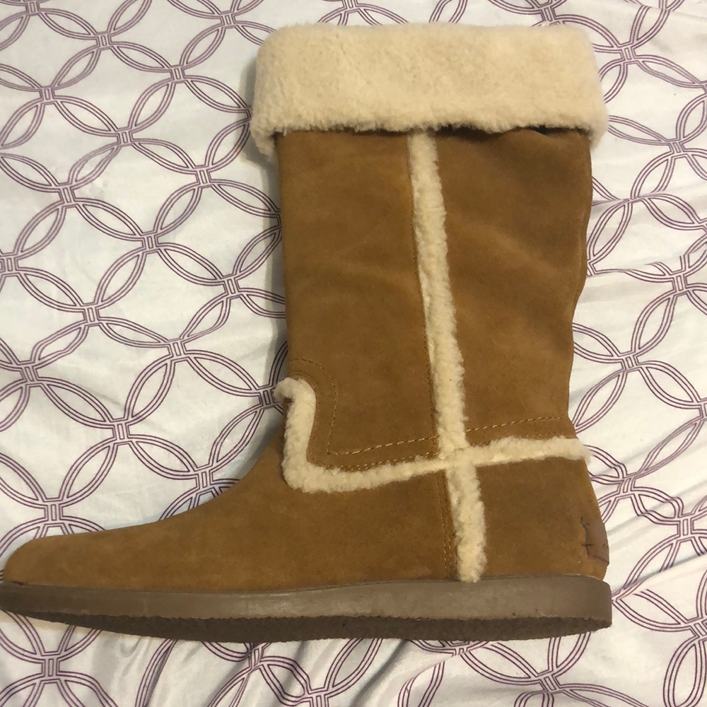 Bass boots